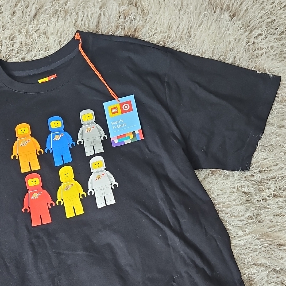 LEGO Men's Black T-Shirt Astronaut Likited Edition Medium NEW Target x Lego